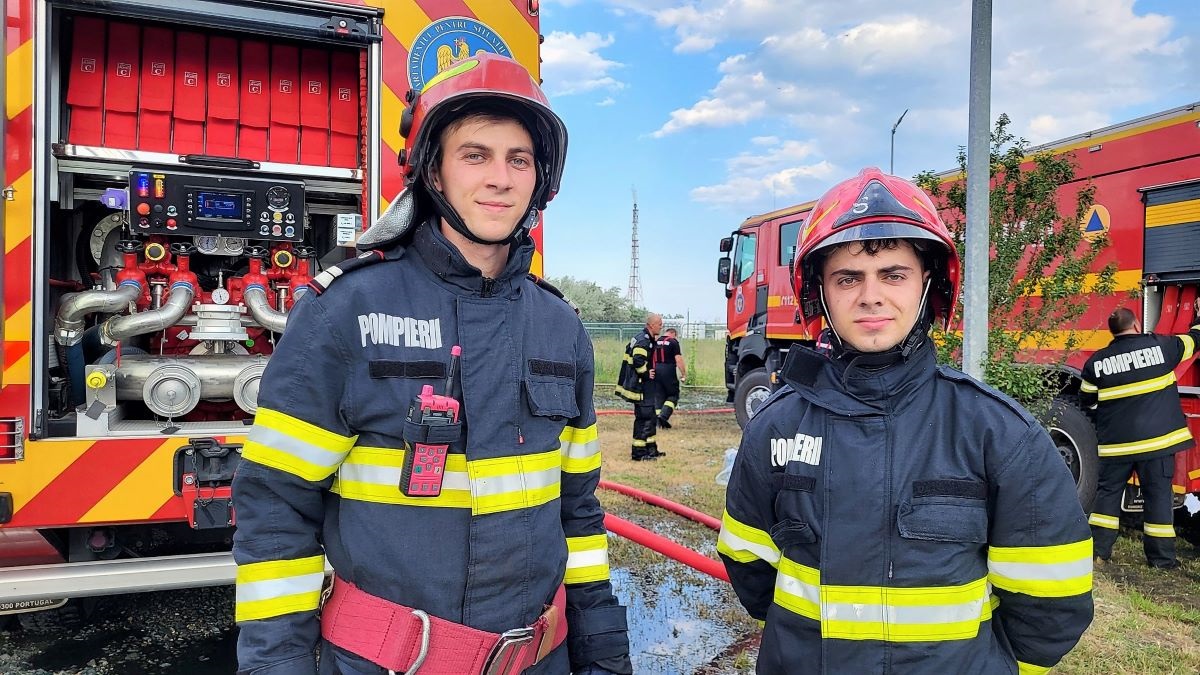 Pompierii Militari Const N Eni Au Executat Peste De Misiuni Ntr Un Weekend Plin De